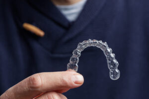 holding-invisalign